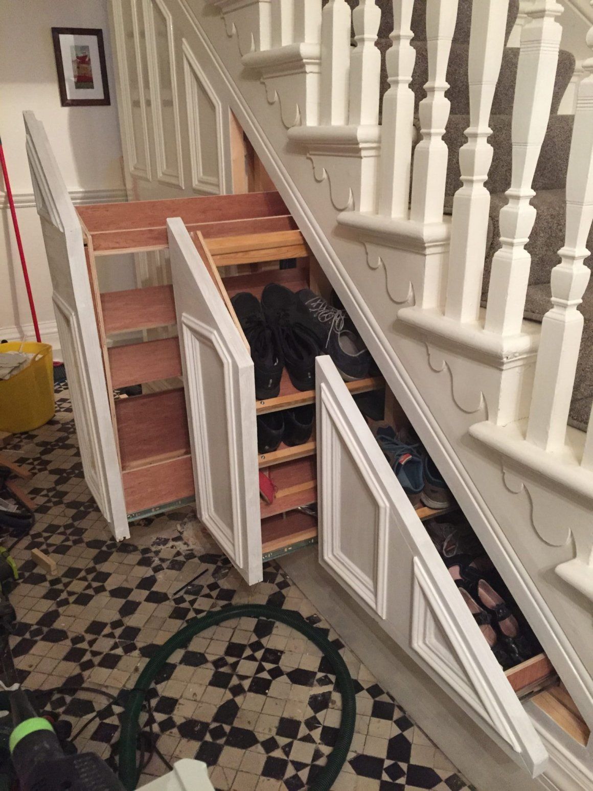 کاربرد پله و زیر پله در منازل کوچک
